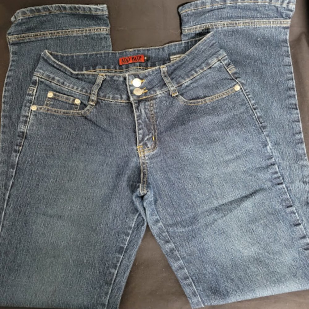 Vintage Women’s Acid Blue Blue Jeans Size 9 Classic Boot Cut Medium Wash Denim